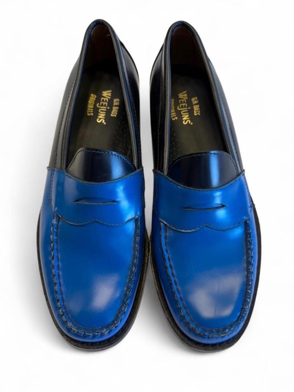 Men’s G.H. Bass Weejuns two-tone leather penny loafers in cobalt blue. - Picture 2 of 6